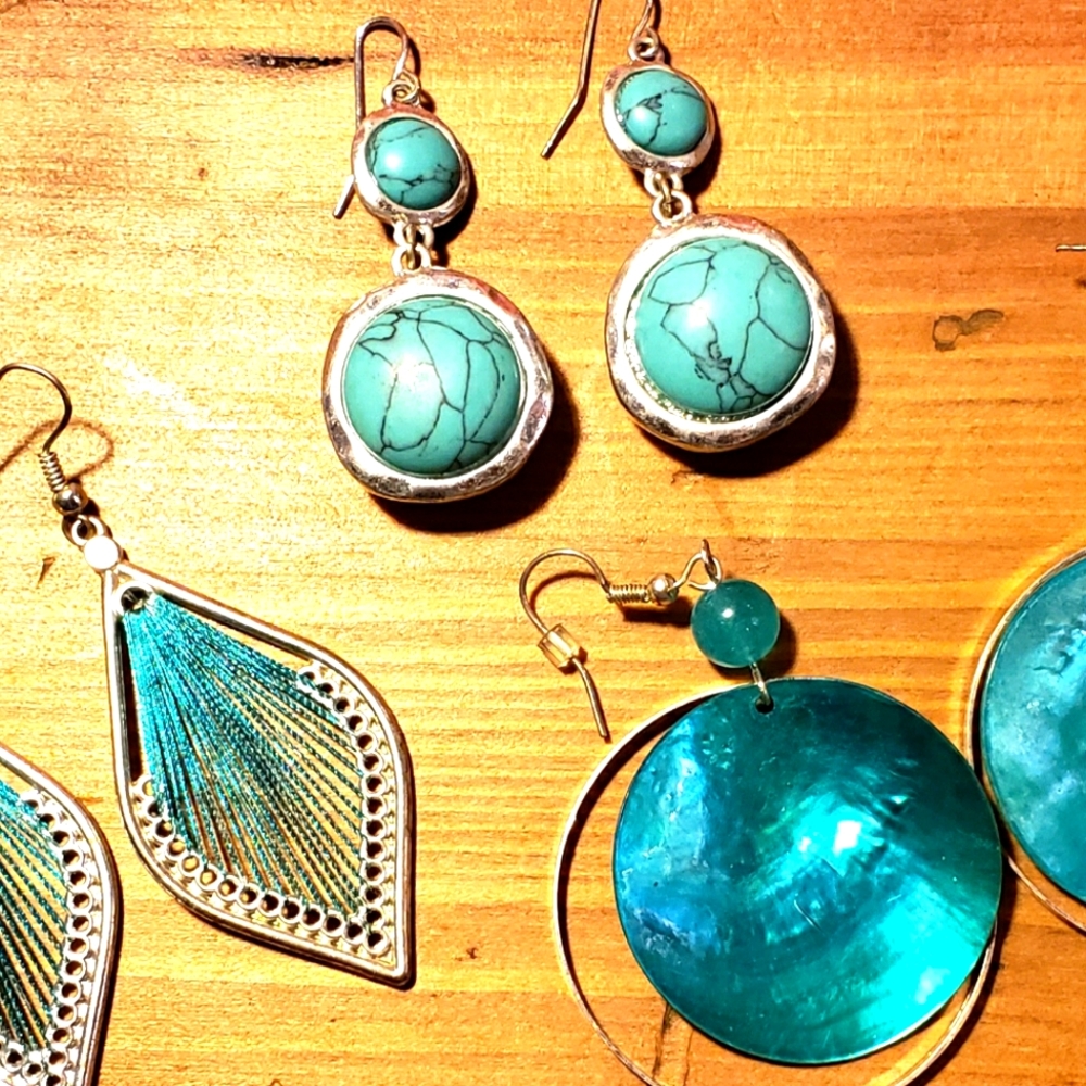 Turquoise shell, string, stone sets of earrings